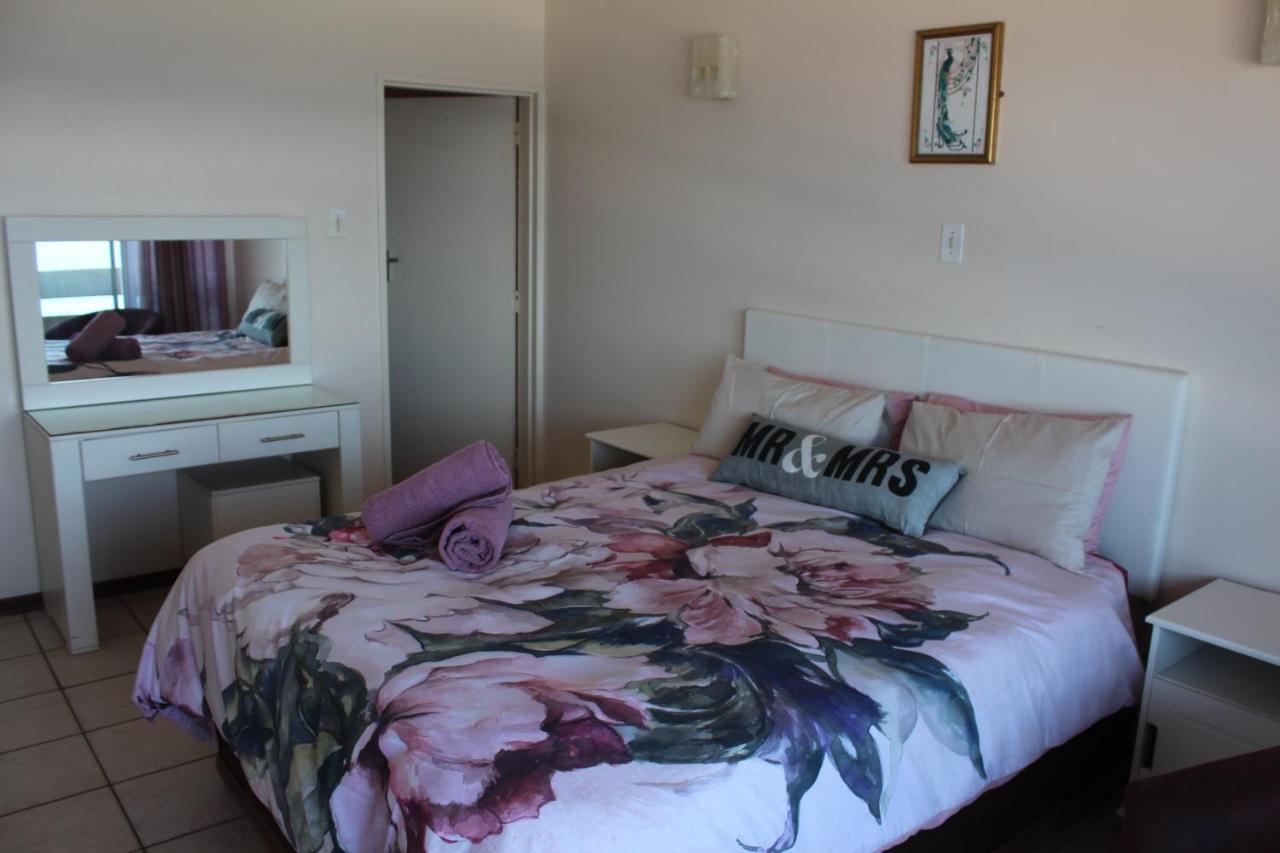 Stella Maris 144 Apartment Amanzimtoti Ngoại thất bức ảnh