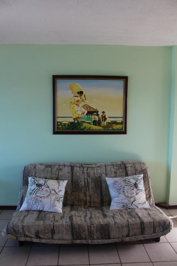 Stella Maris 144 Apartment Amanzimtoti Ngoại thất bức ảnh