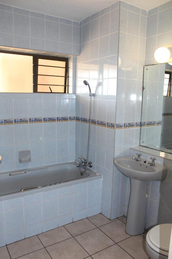 Stella Maris 144 Apartment Amanzimtoti Ngoại thất bức ảnh